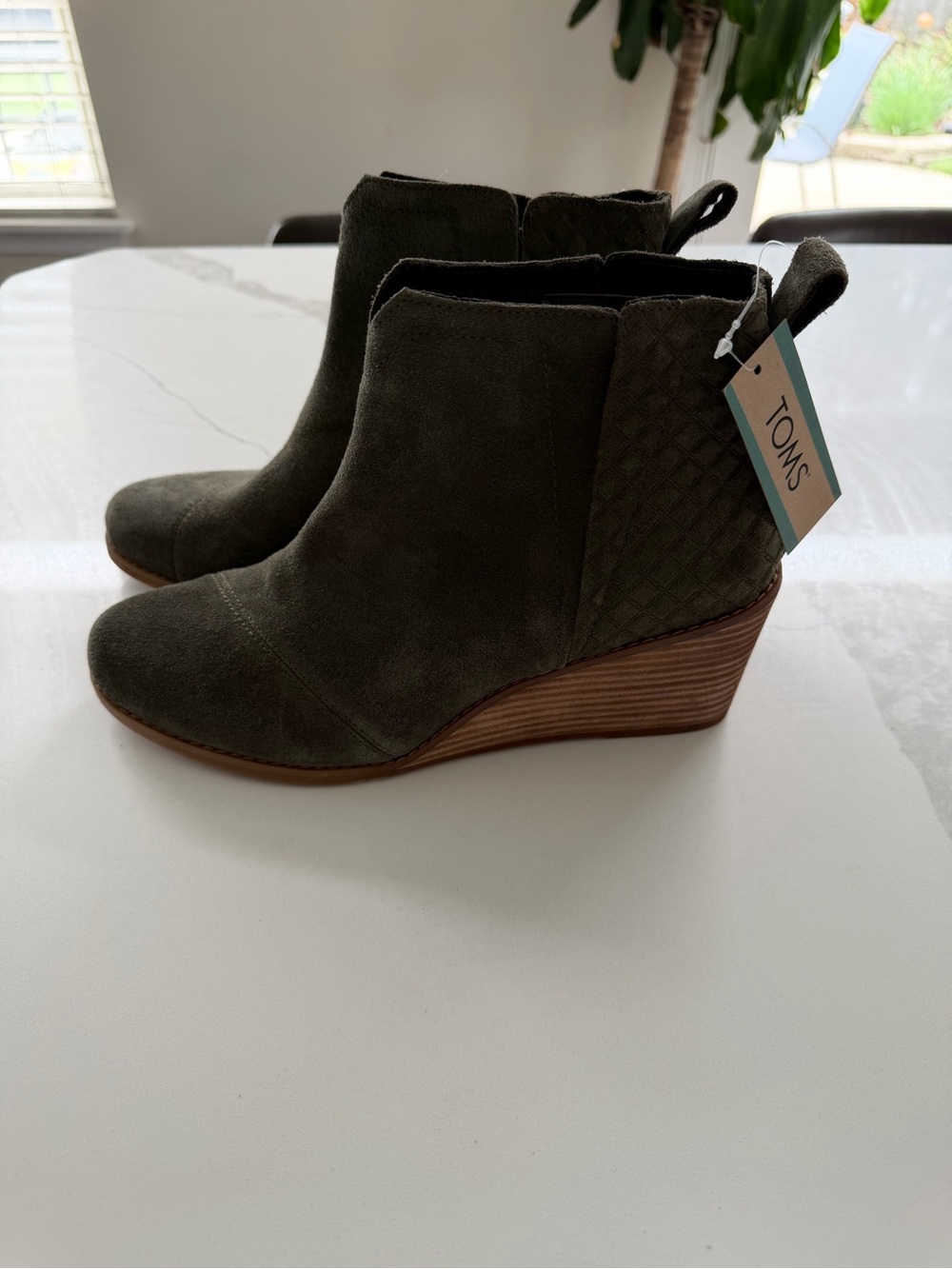 TOMS Clare Wedge Boots – Women’s 9.5– Olive Night Suede – 2" Heel